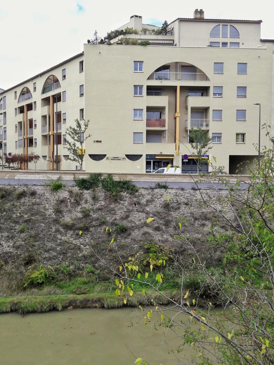 Balcon Sur Canal Carcassone Exterior photo